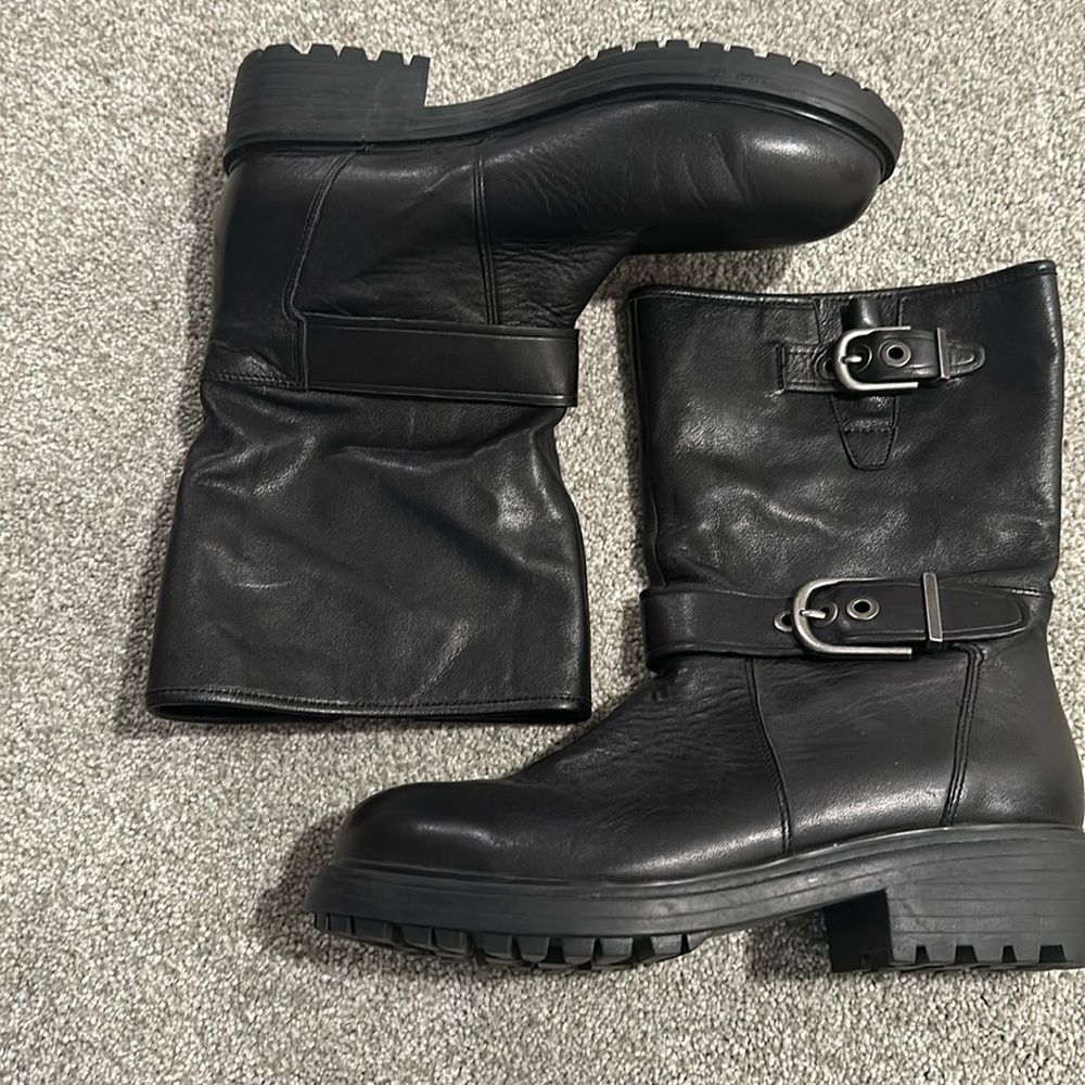 NWOT Aldo black boots
